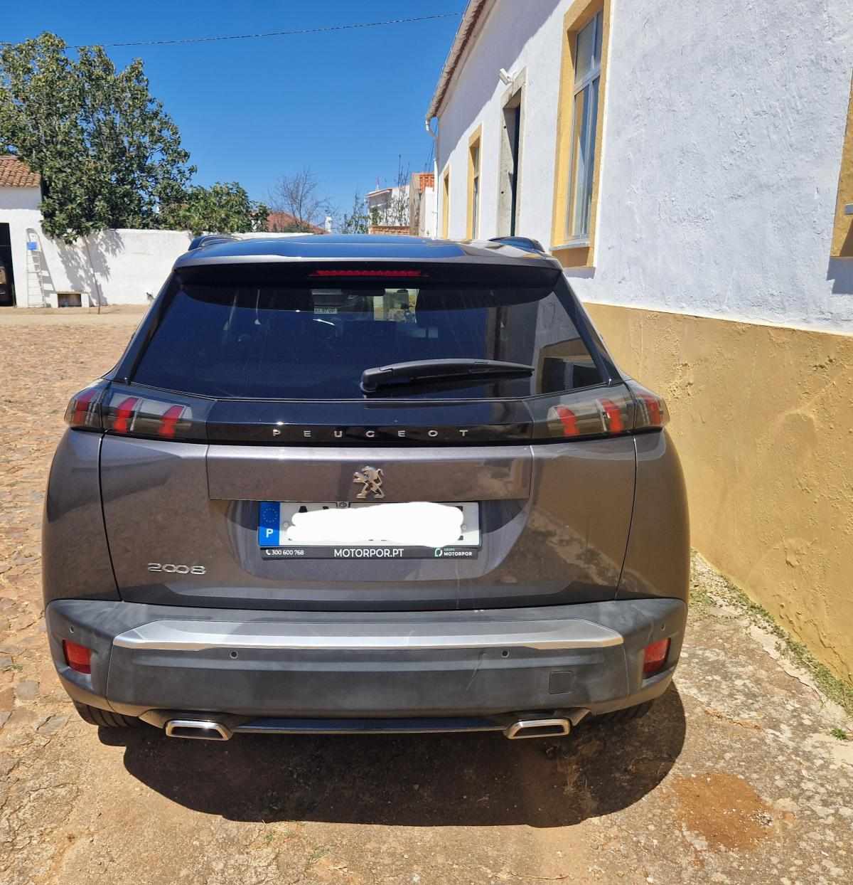 peugeot-2008-1-2-puretech-2023-gasolina-1199cc