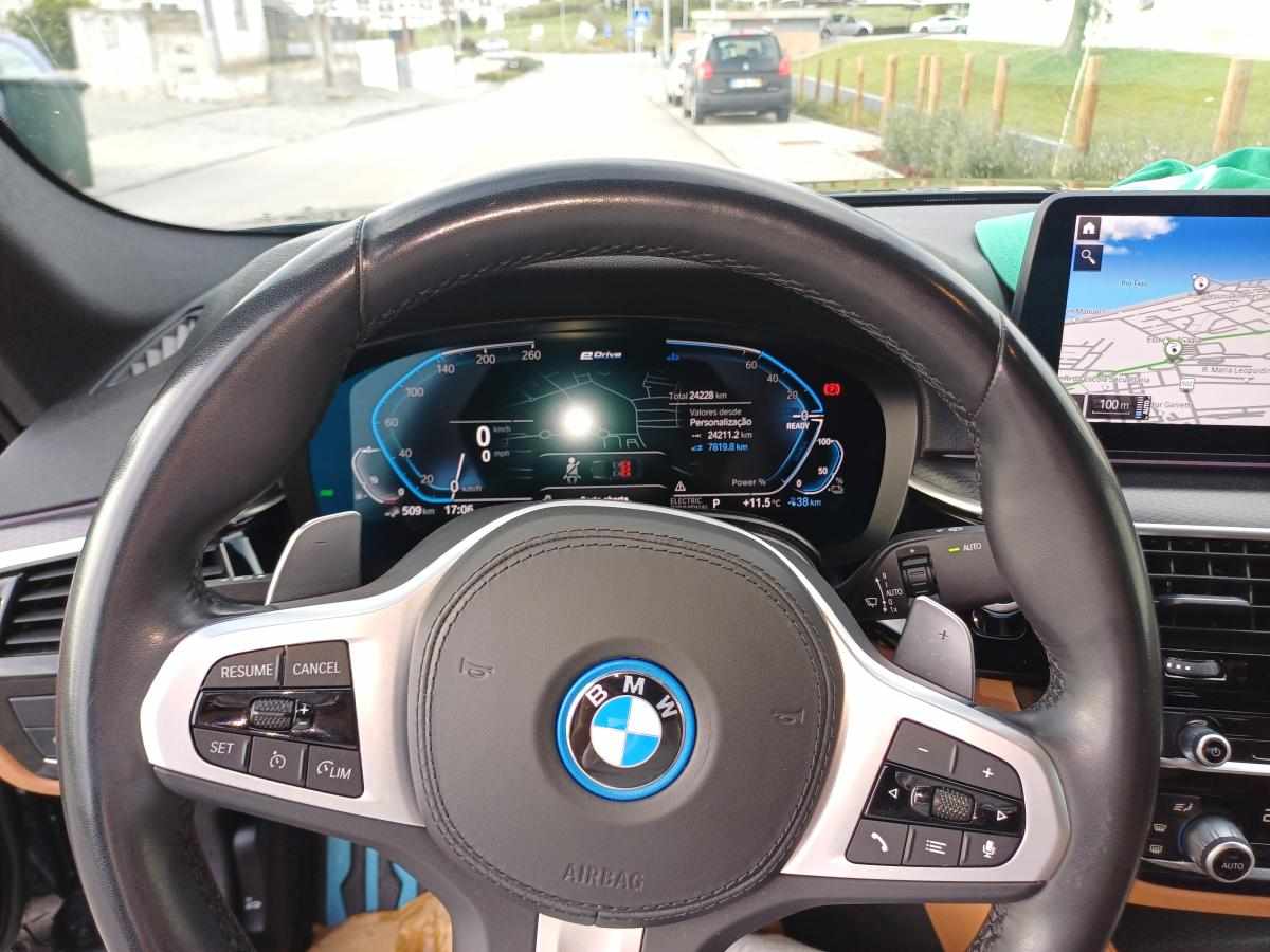 bmw-serie-5-530e-2022-hibrido-a-gasolina-1998cc