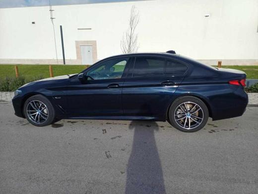 bmw-serie-5-530e-2022-hibrido-a-gasolina-1998cc