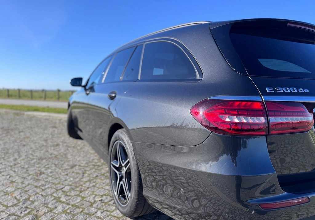 mercedes-benz-classe-e-e-300-de-2022-diesel-1950cc