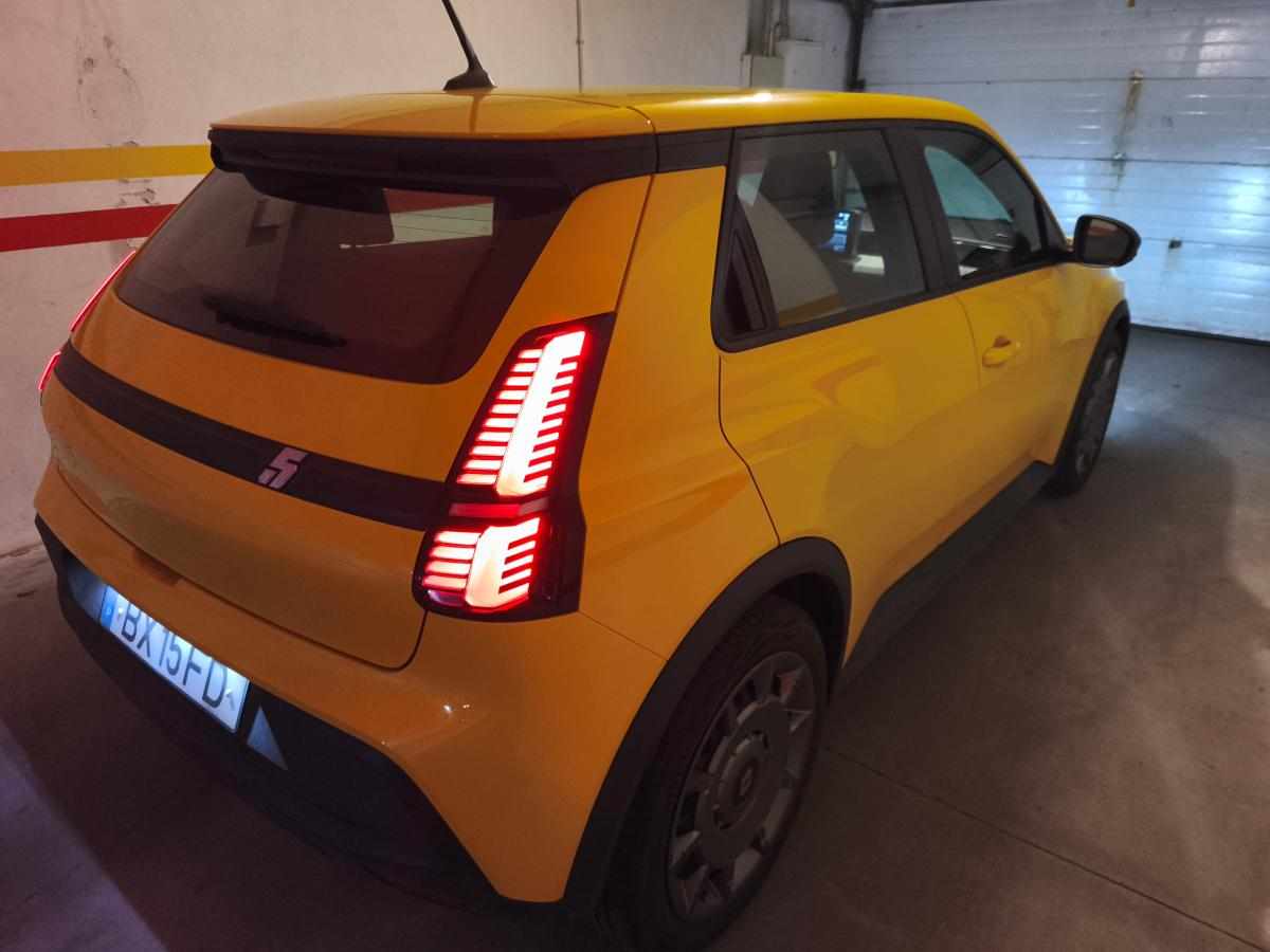 renault-5-e-tech-40-kwh-2025-eletrico