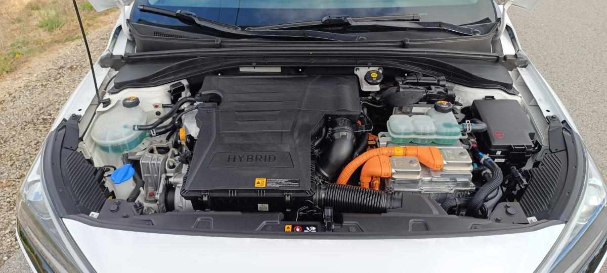 hyundai-ioniq-1-6-hybrid-2018-gasolina-1580cc