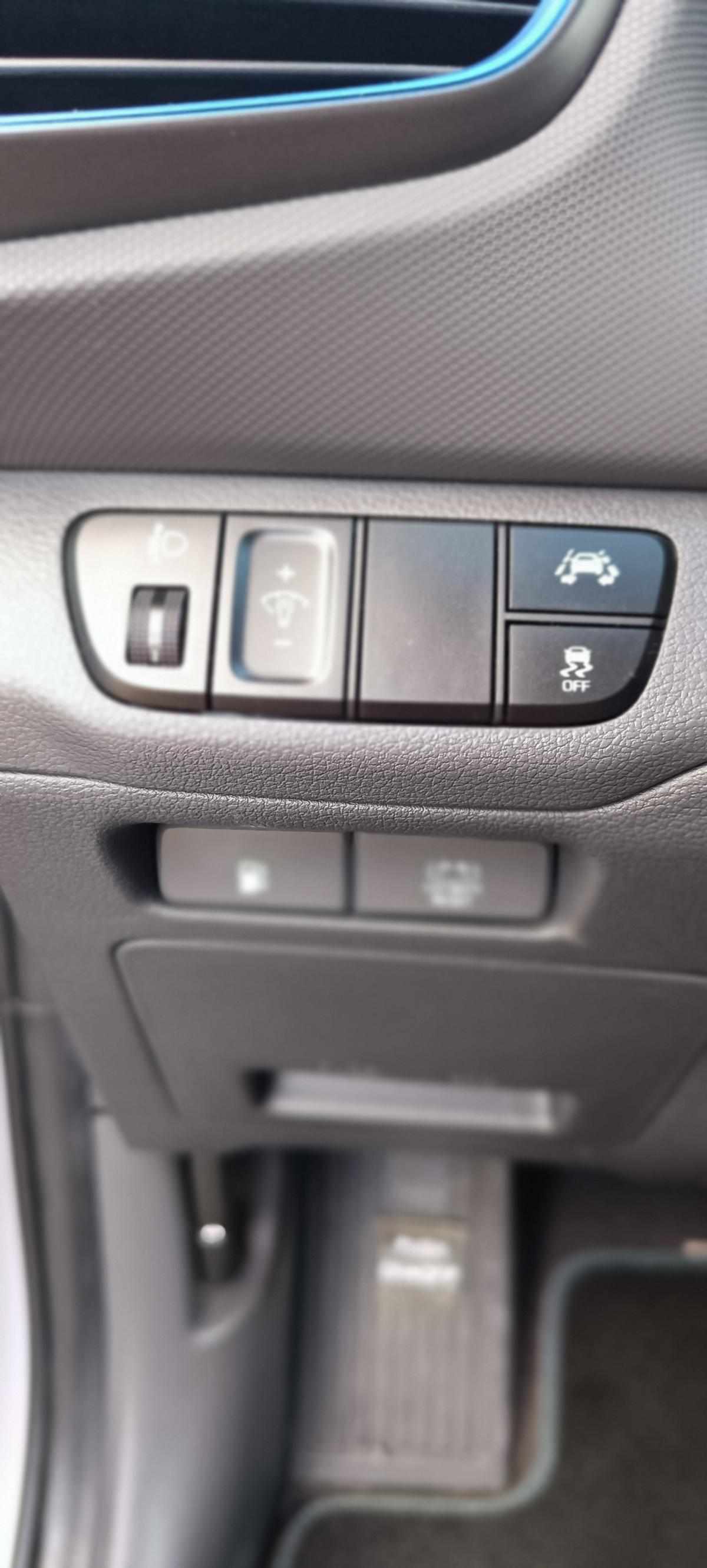 hyundai-ioniq-1-6-hybrid-2018-gasolina-1580cc