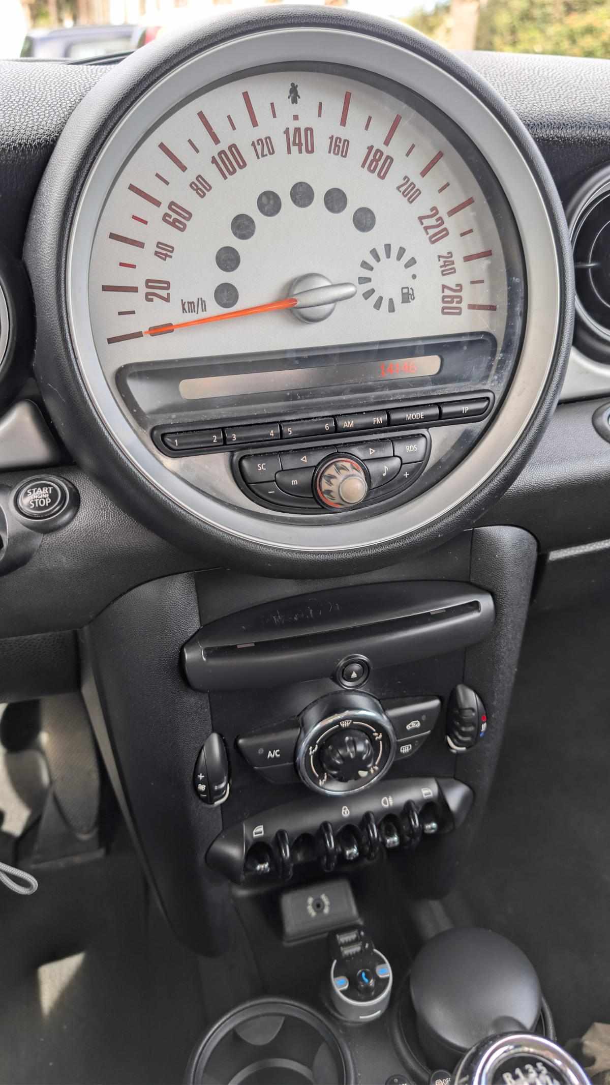 mini-hatch-1-60-2013-gasolina-1598cc