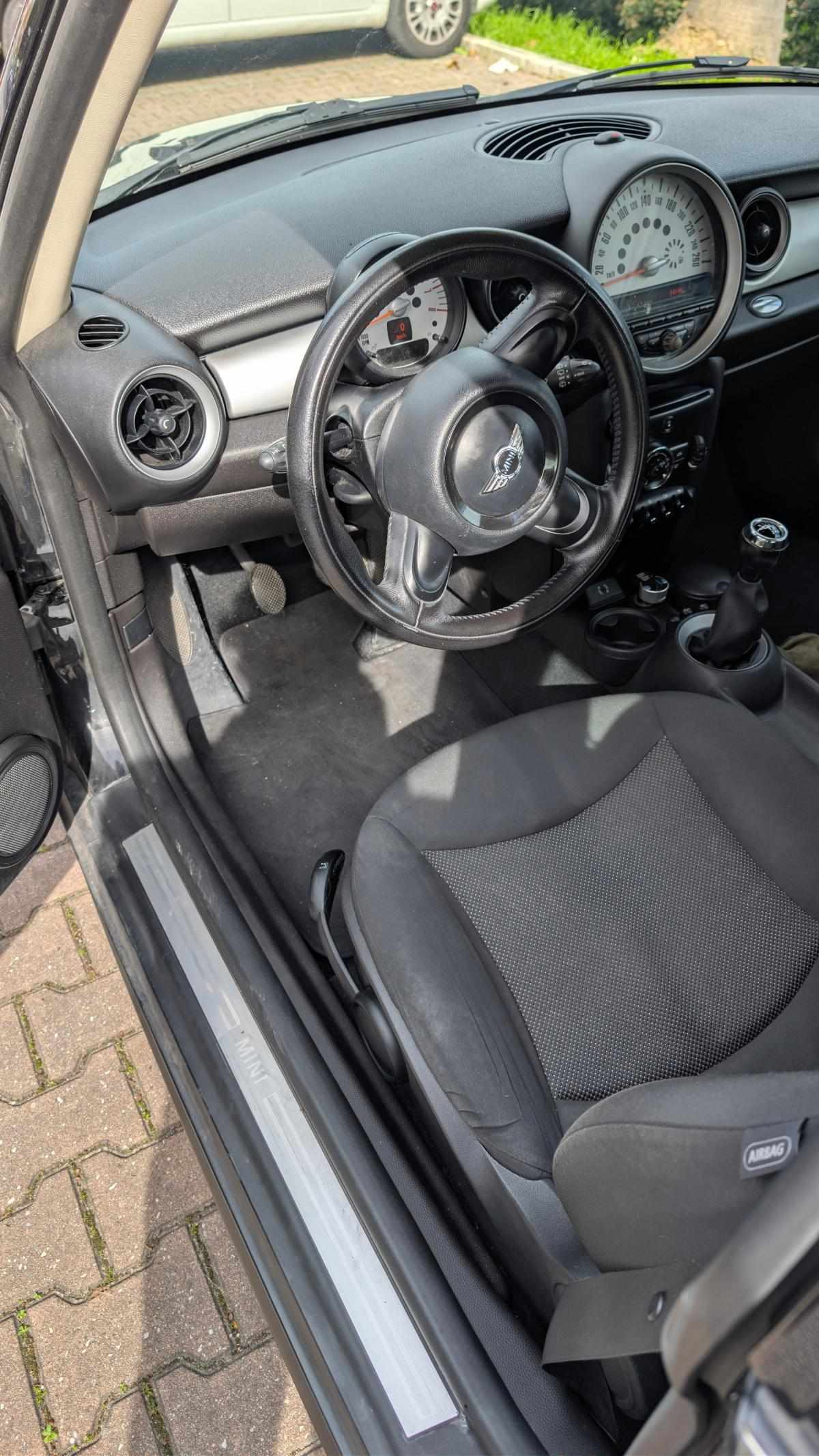 mini-hatch-1-60-2013-gasolina-1598cc