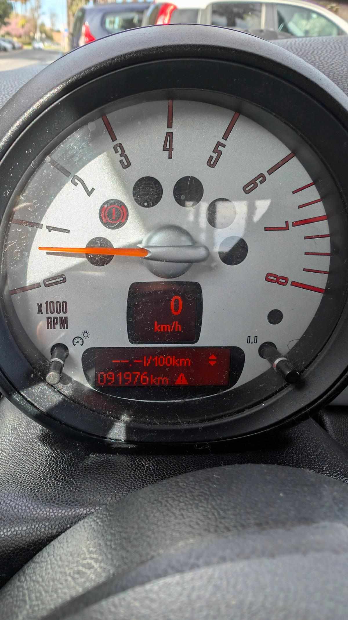 mini-hatch-1-60-2013-gasolina-1598cc