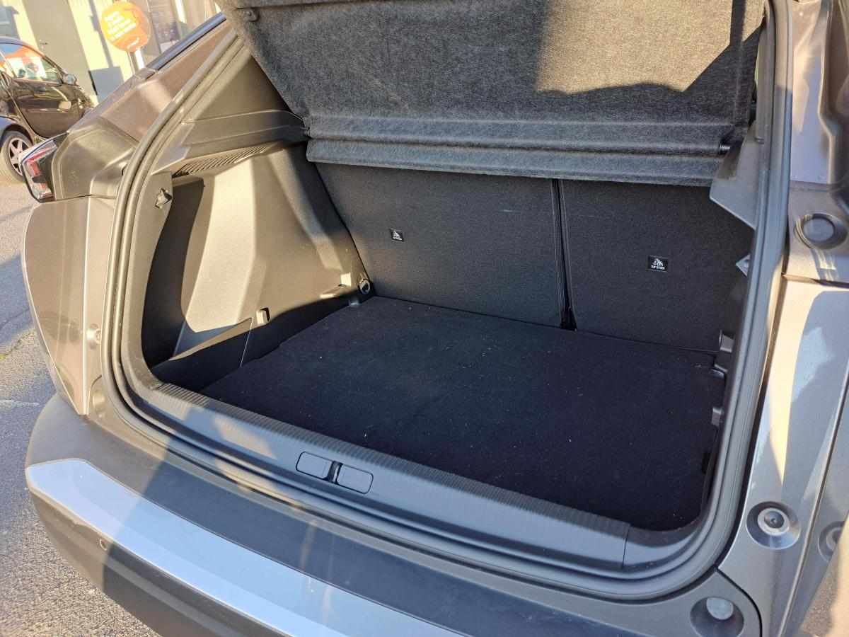 peugeot-2008-1-2-puretech-2021-gasolina-1199cc