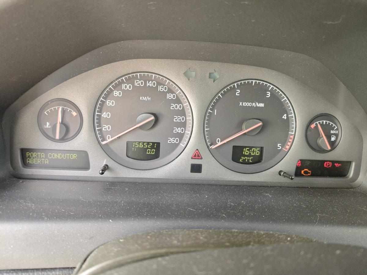 volvo-s60-2-4-d5-2002-diesel-2401cc