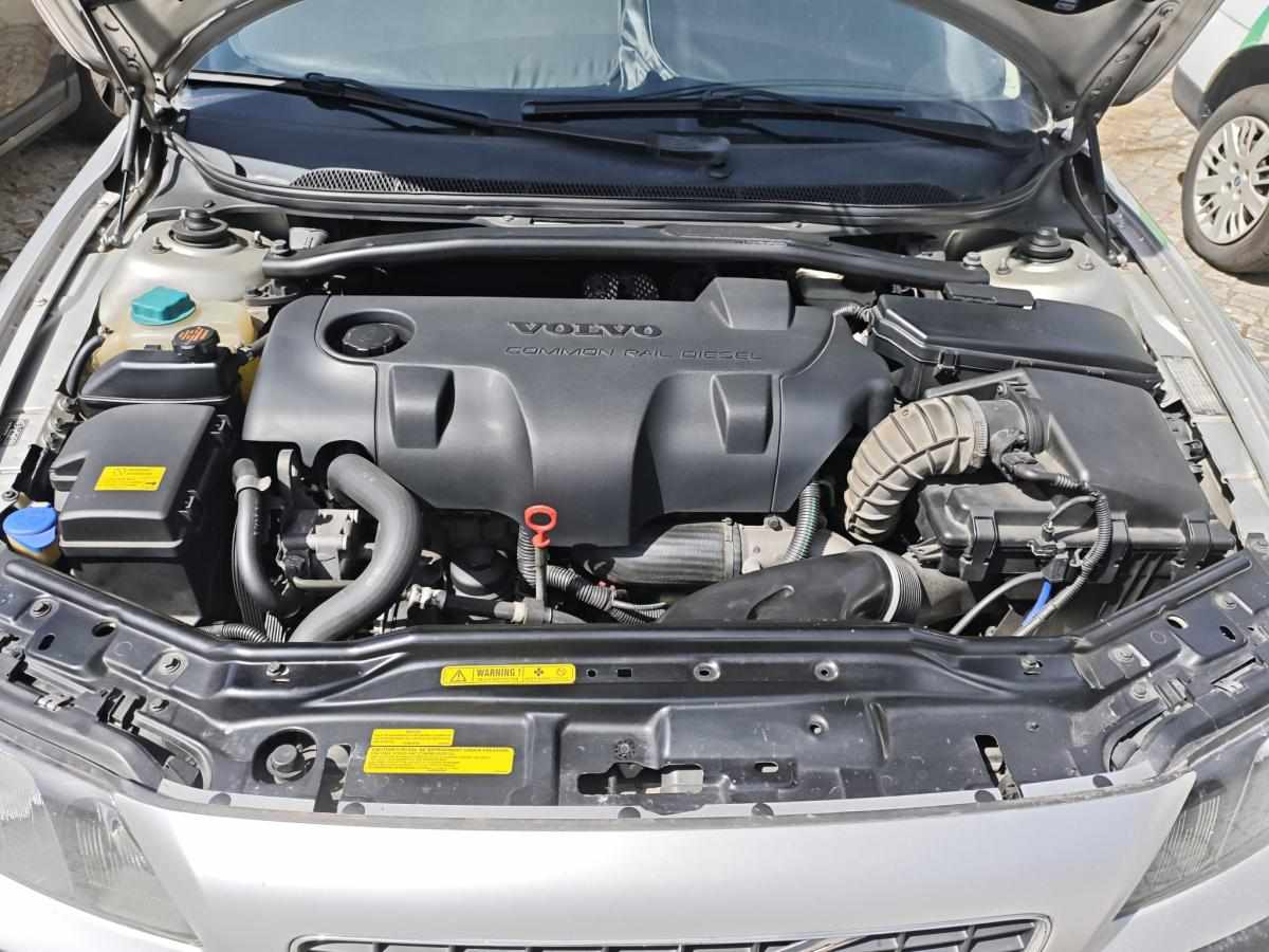 volvo-s60-2-4-d5-2002-diesel-2401cc