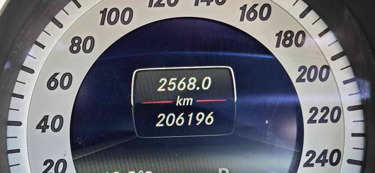 mercedes-benz-classe-e-e-250-bluetec-2015-diesel-2143cc