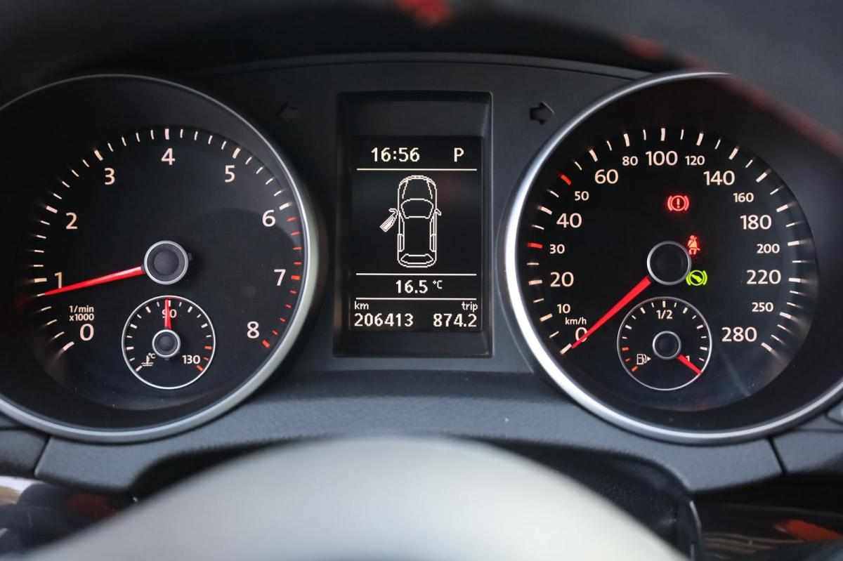 volkswagen-golf-2-0-tsi-2010-gasolina-1984cc