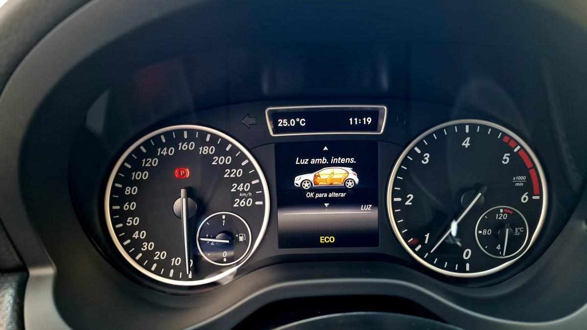 mercedes-benz-classe-a-a-180-cdi-blueefficiency-2013-diesel-1461cc