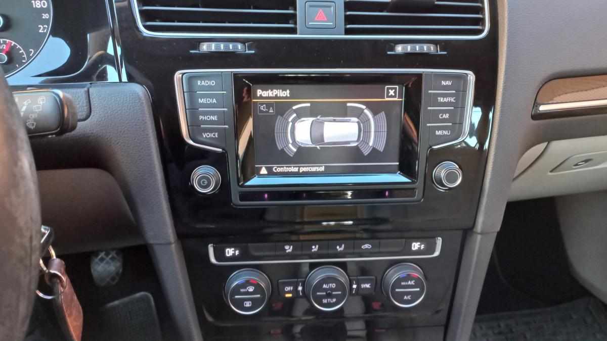 volkswagen-golf-1-6-tdi-bluemotion-2014-diesel-1598cc