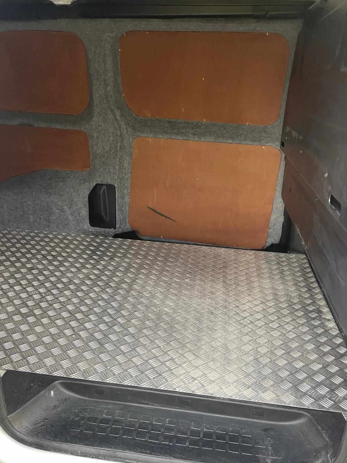 peugeot-expert-2-0-bluehdi-2017-diesel-1997cc