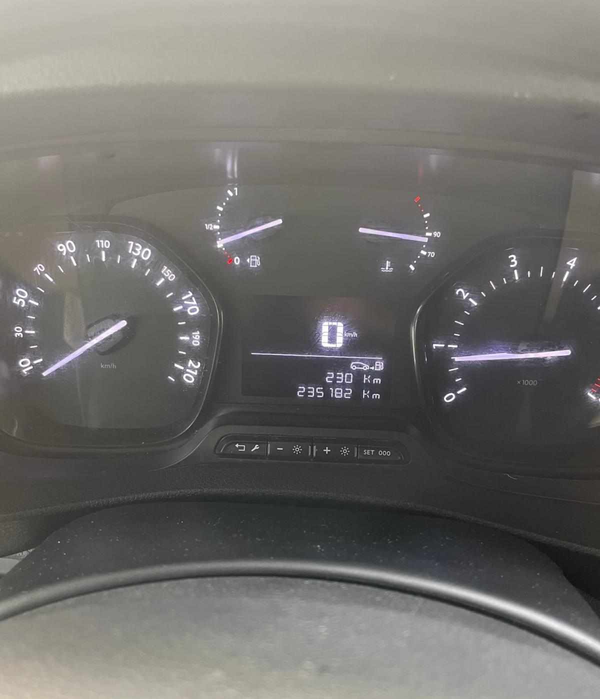 peugeot-expert-2-0-bluehdi-2017-diesel-1997cc