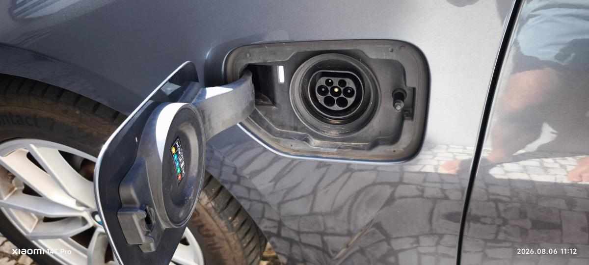 bmw-serie-3-330e-2019-gasolina-1988cc