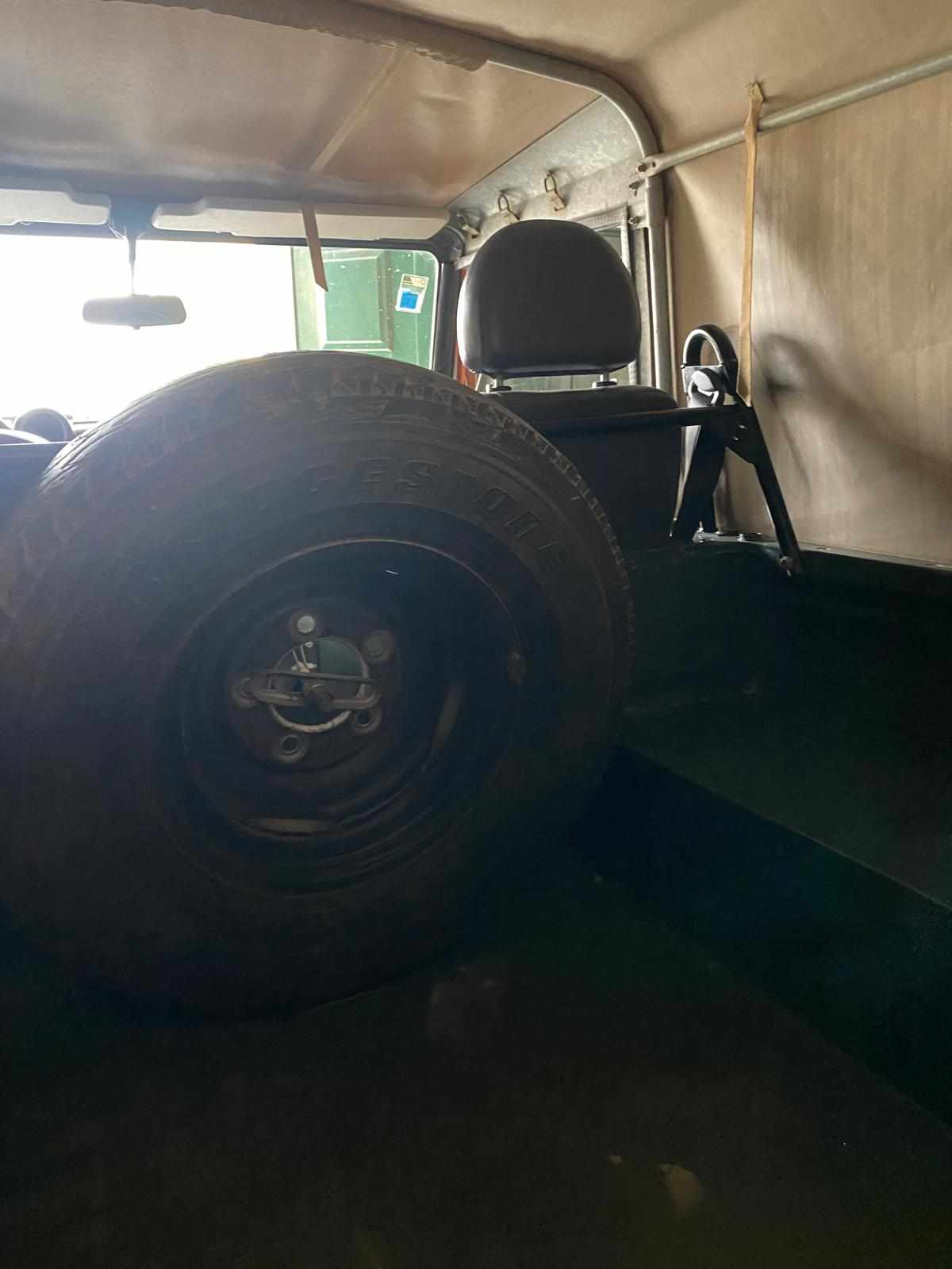 land-rover-defender-2-2-td4-awd-2015-diesel-2198cc