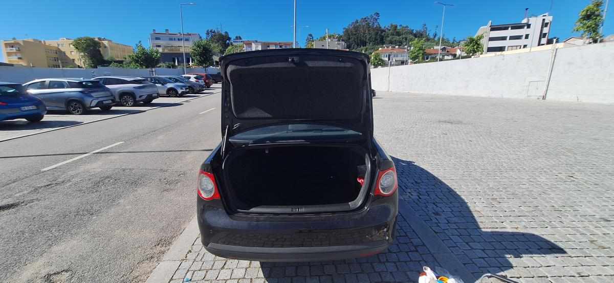 volkswagen-jetta-1-9-105cv-2007-diesel-1896cc