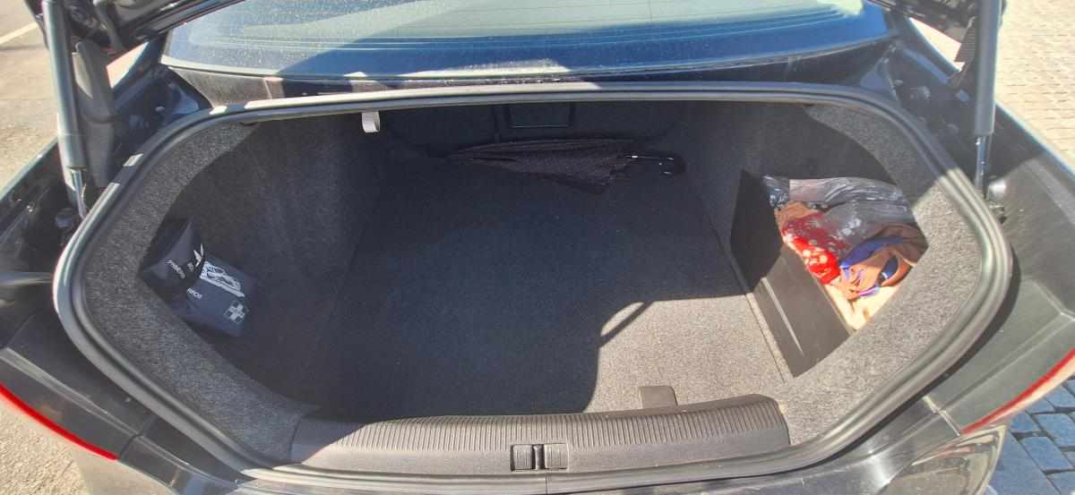volkswagen-jetta-1-9-105cv-2007-diesel-1896cc
