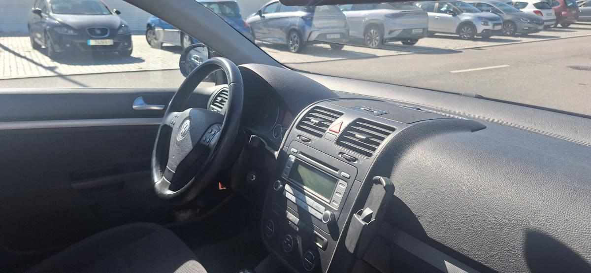 volkswagen-jetta-1-9-105cv-2007-diesel-1896cc