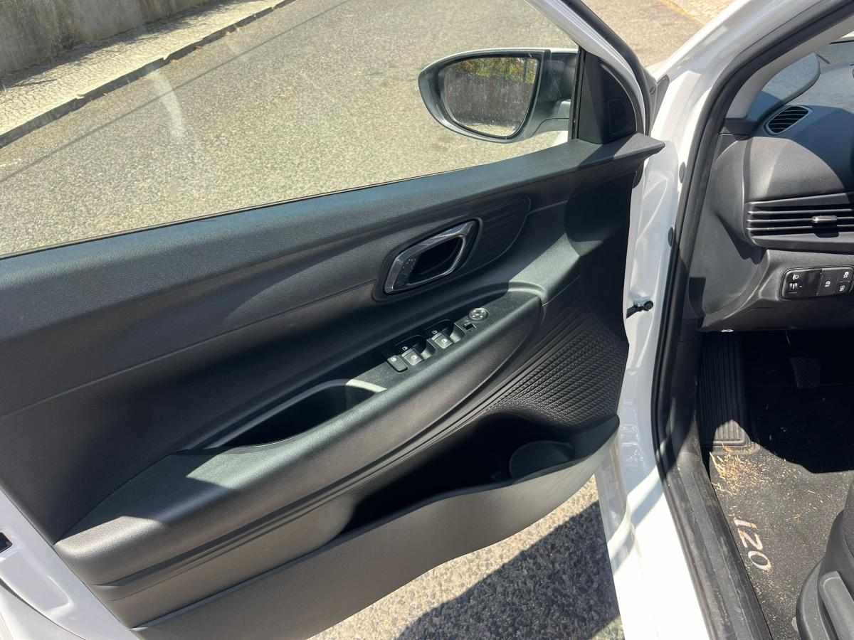 hyundai-i20-1-2-mpi-2024-gasolina-1197cc