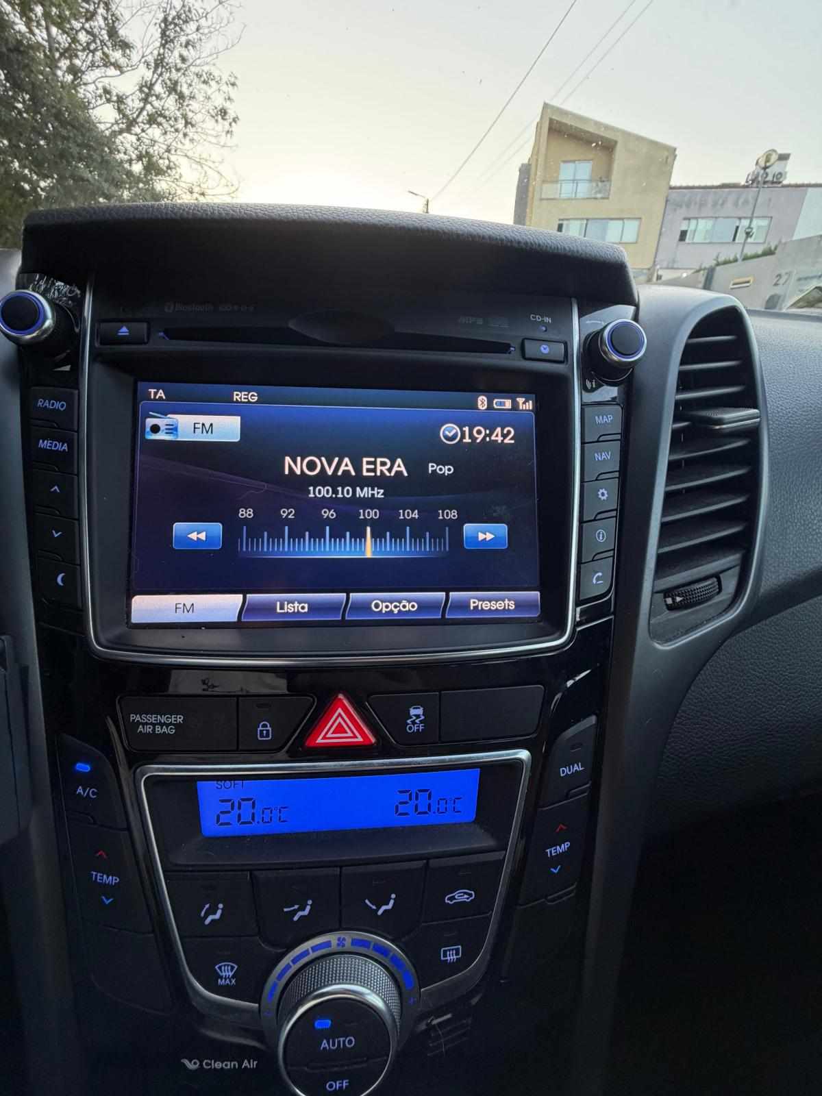 hyundai-i30-1-6-crdi-2016-diesel-1582cc