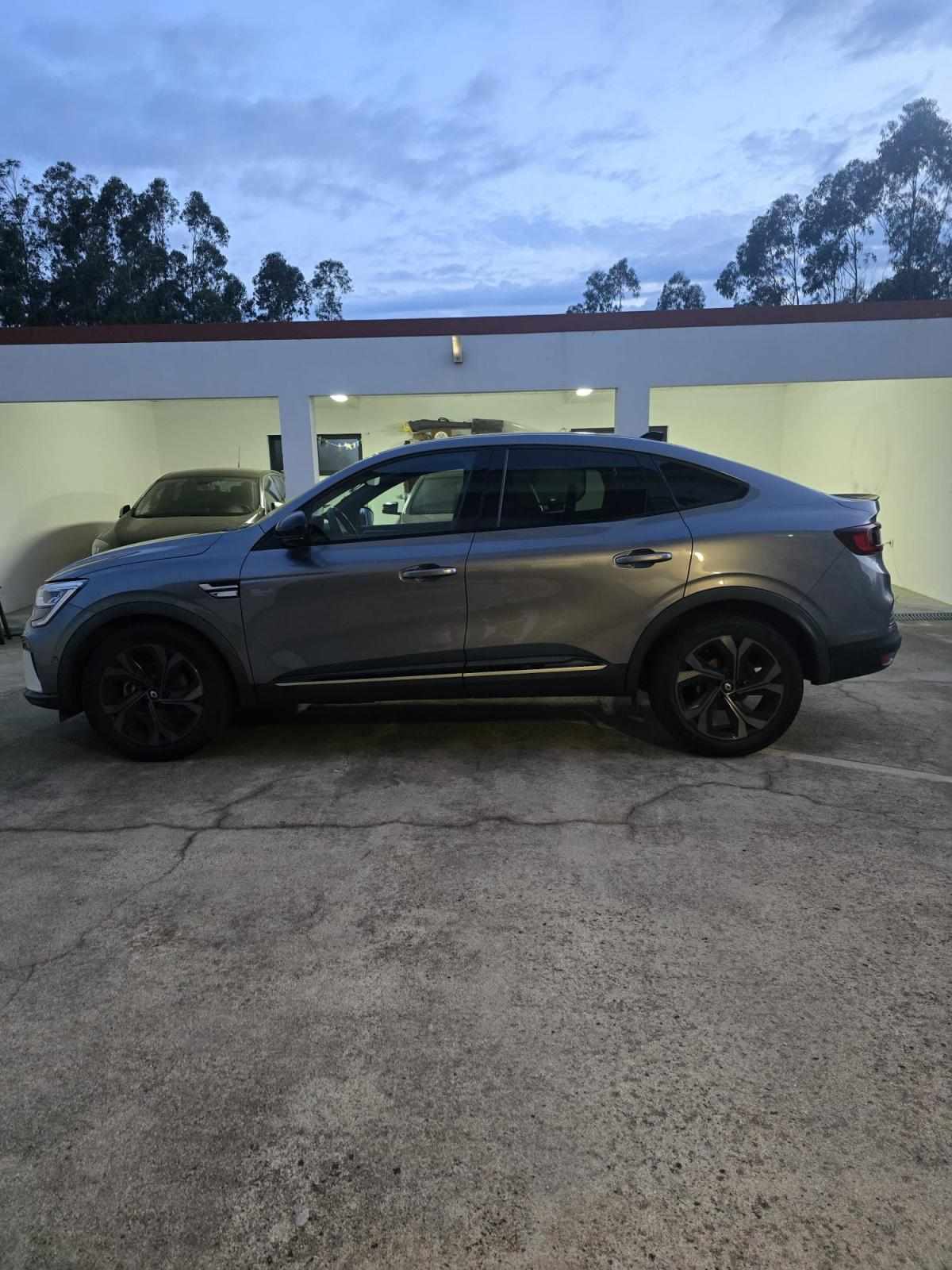 renault-arkana-1-6-e-tech-hybrid-2023-gasolina-1598cc