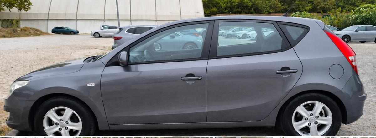 hyundai-i30-1-6-crdi-2010-diesel-1582cc