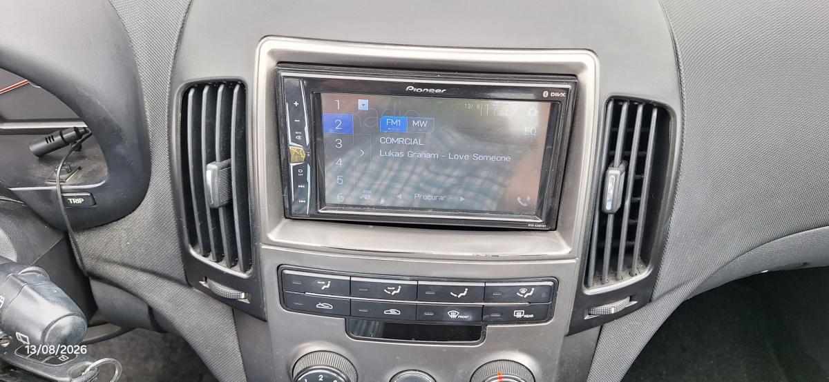 hyundai-i30-1-6-crdi-2010-diesel-1582cc
