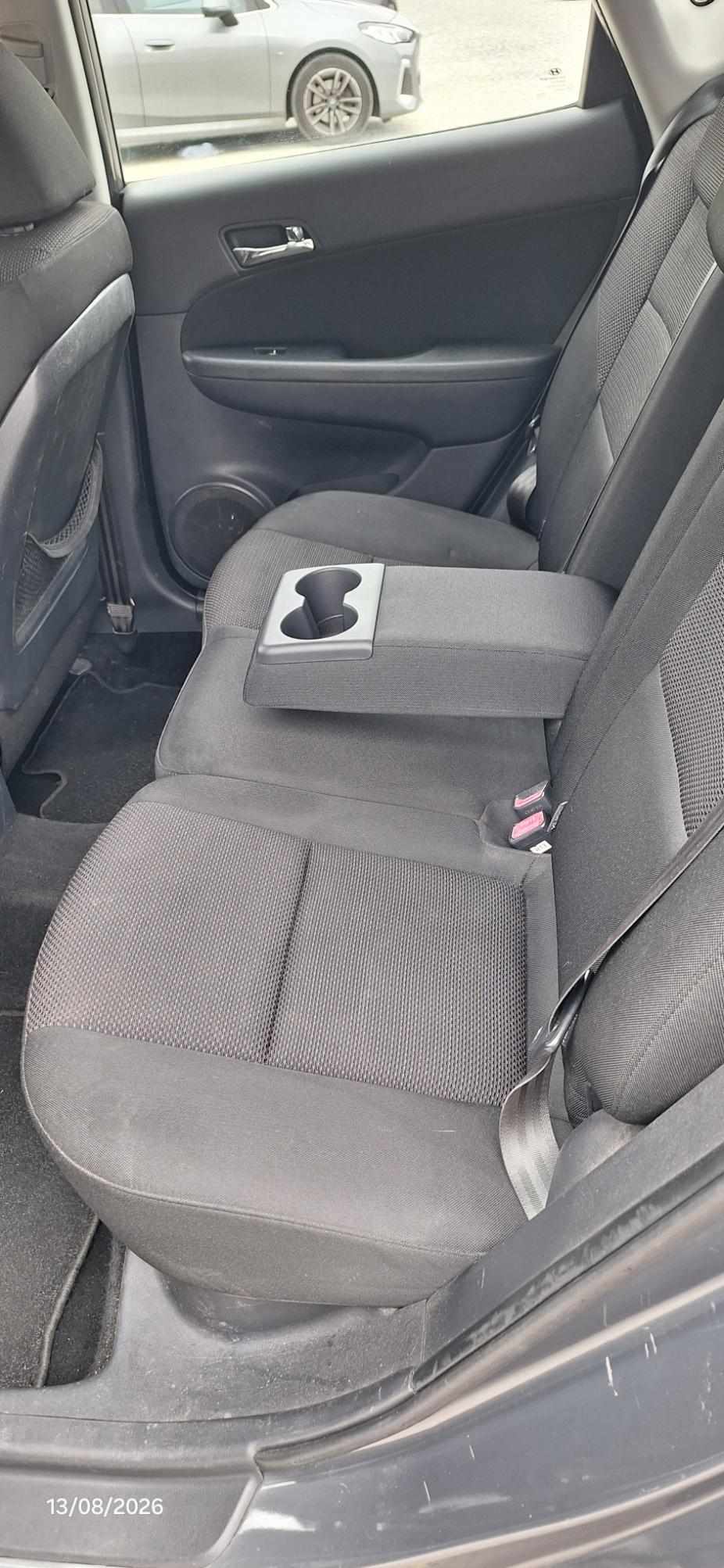 hyundai-i30-1-6-crdi-2010-diesel-1582cc