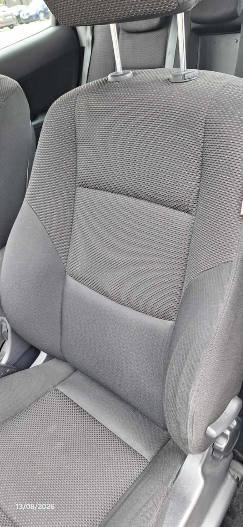 hyundai-i30-1-6-crdi-2010-diesel-1582cc