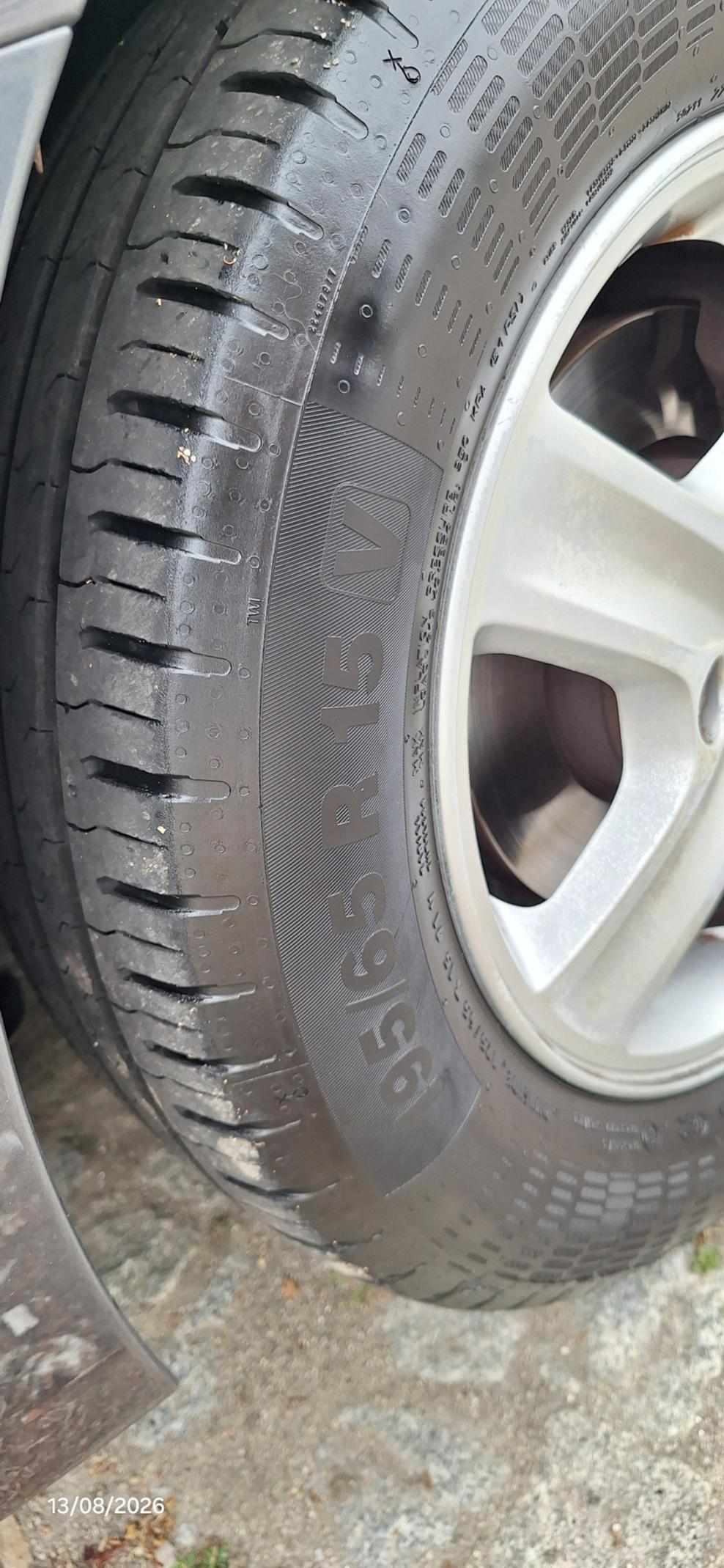 hyundai-i30-1-6-crdi-2010-diesel-1582cc