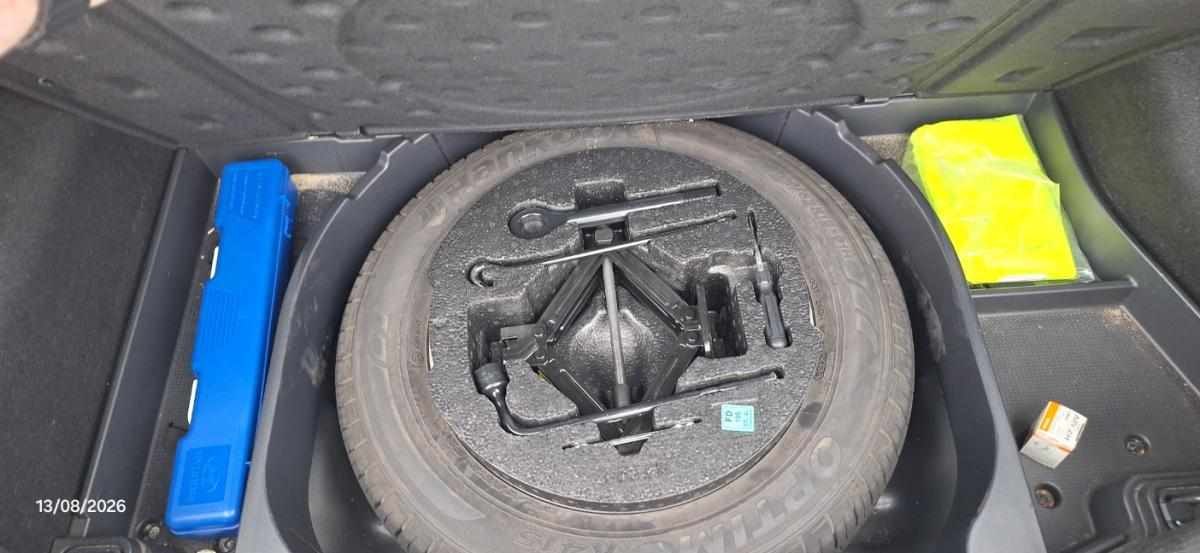hyundai-i30-1-6-crdi-2010-diesel-1582cc
