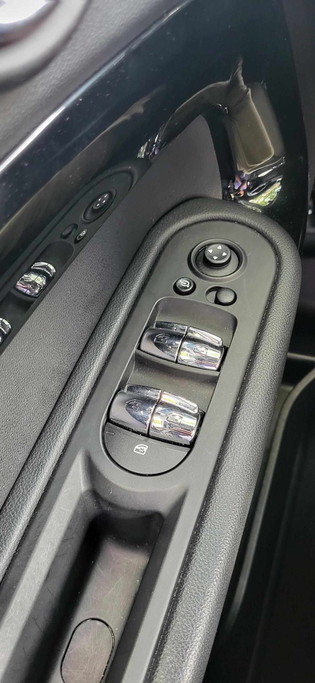 mini-countryman-2021-hibrido-a-gasolina-1495cc