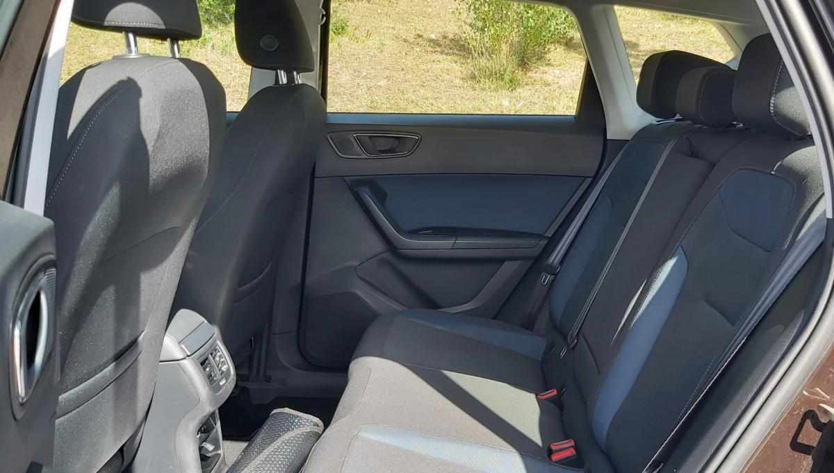 seat-ateca-1-6-tdi-ecomotive-2020-diesel-1598cc