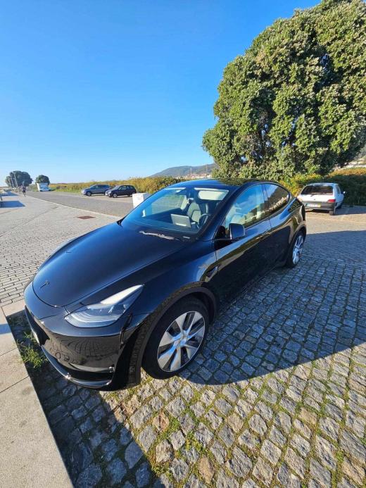tesla-model-y-long-range-awd-2023-eletrico