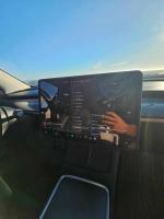 tesla-model-y-long-range-awd-2023-eletrico