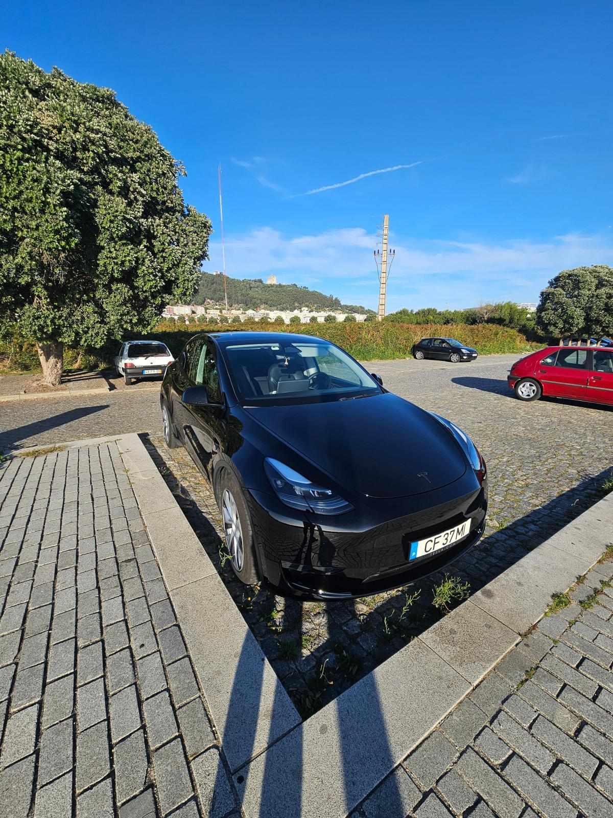 tesla-model-y-long-range-awd-2023-eletrico