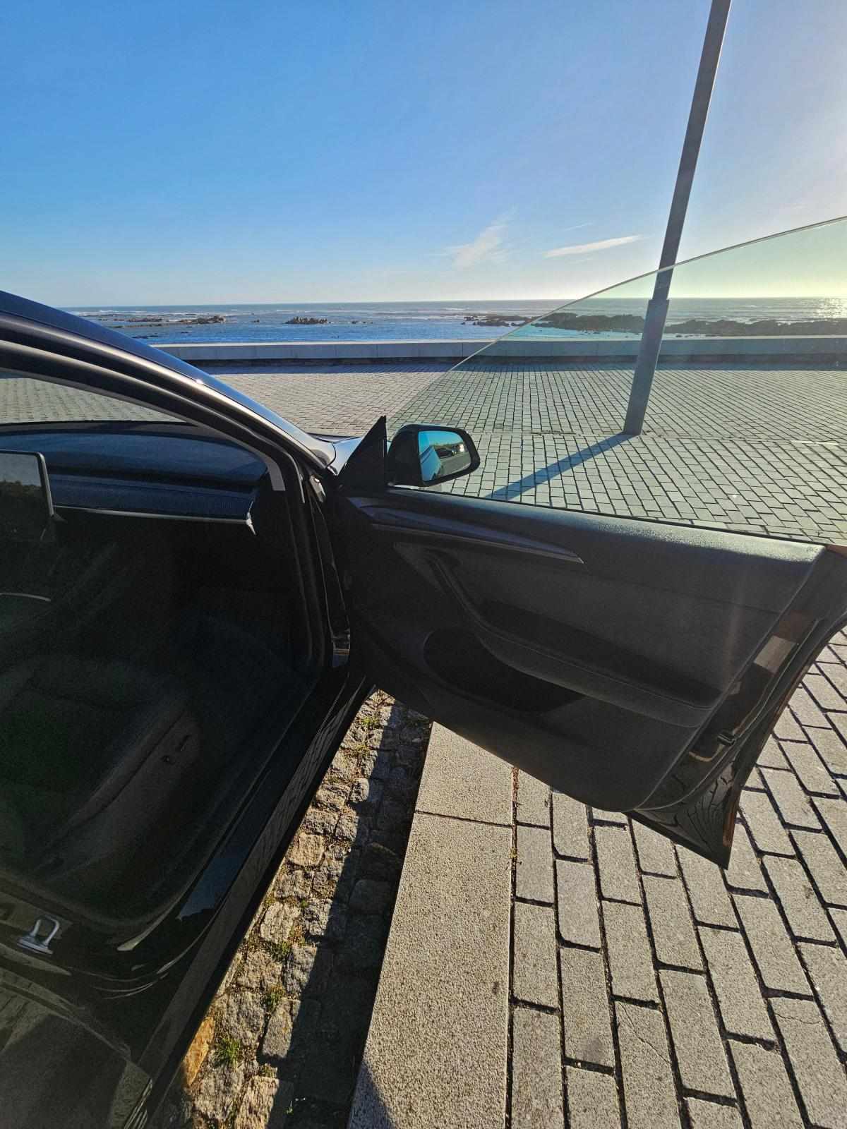 tesla-model-y-long-range-awd-2023-eletrico