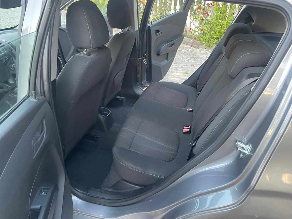 chevrolet-aveo-1-2-2012-gasolina-1229cc