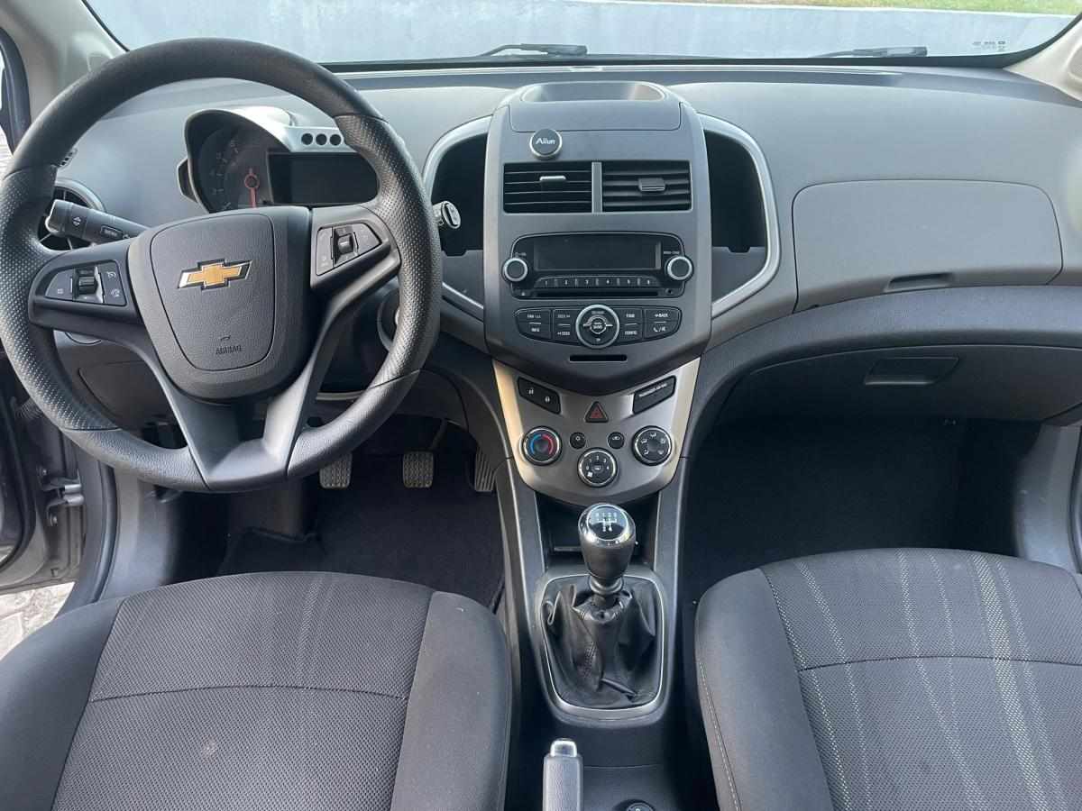 chevrolet-aveo-1-2-2012-gasolina-1229cc