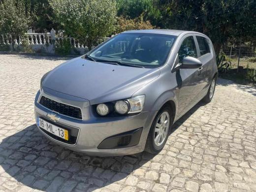 chevrolet-aveo-1-2-2012-gasolina-1229cc