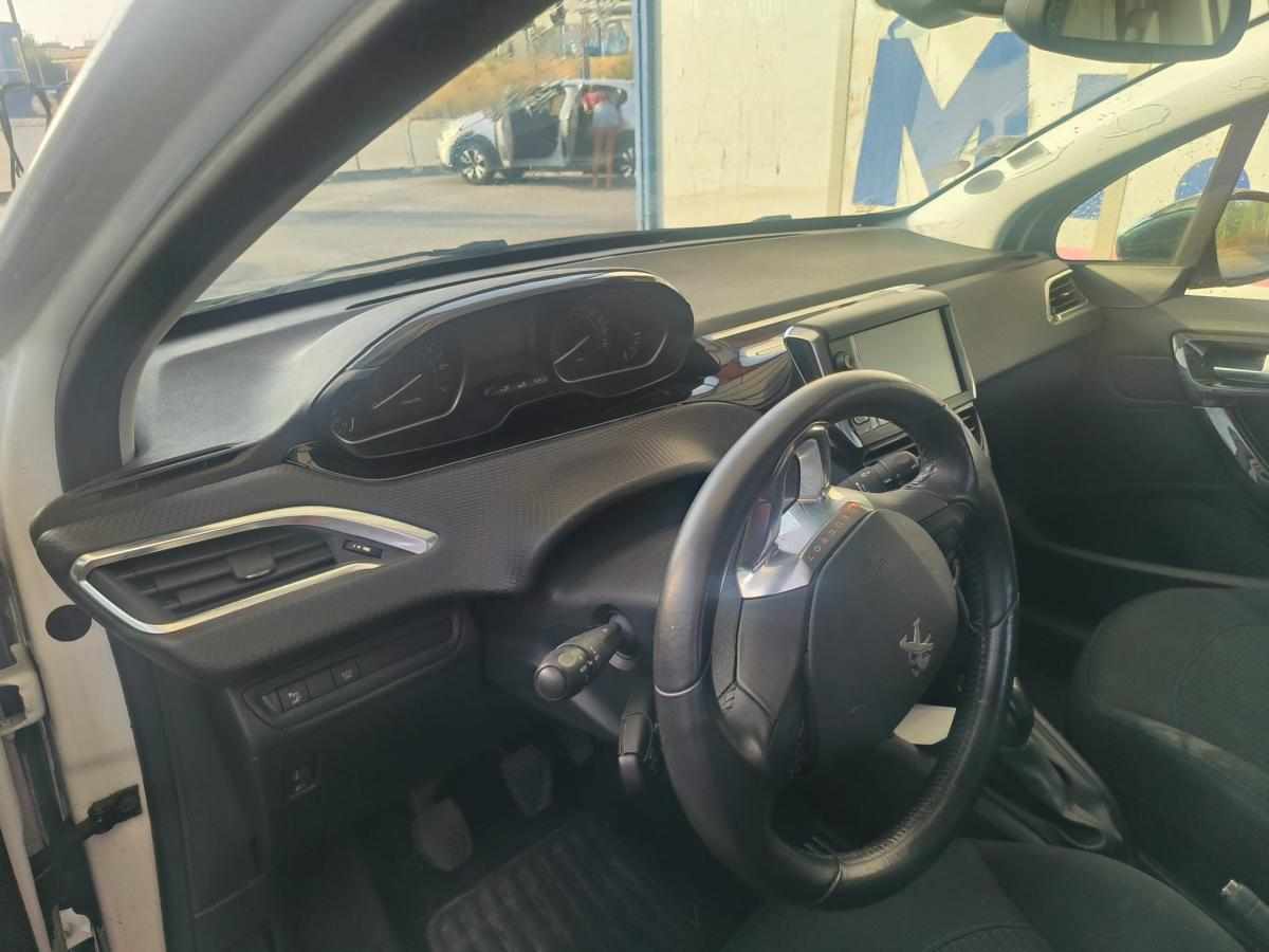 peugeot-208-1-2-puretech-2019-gasolina-1199cc