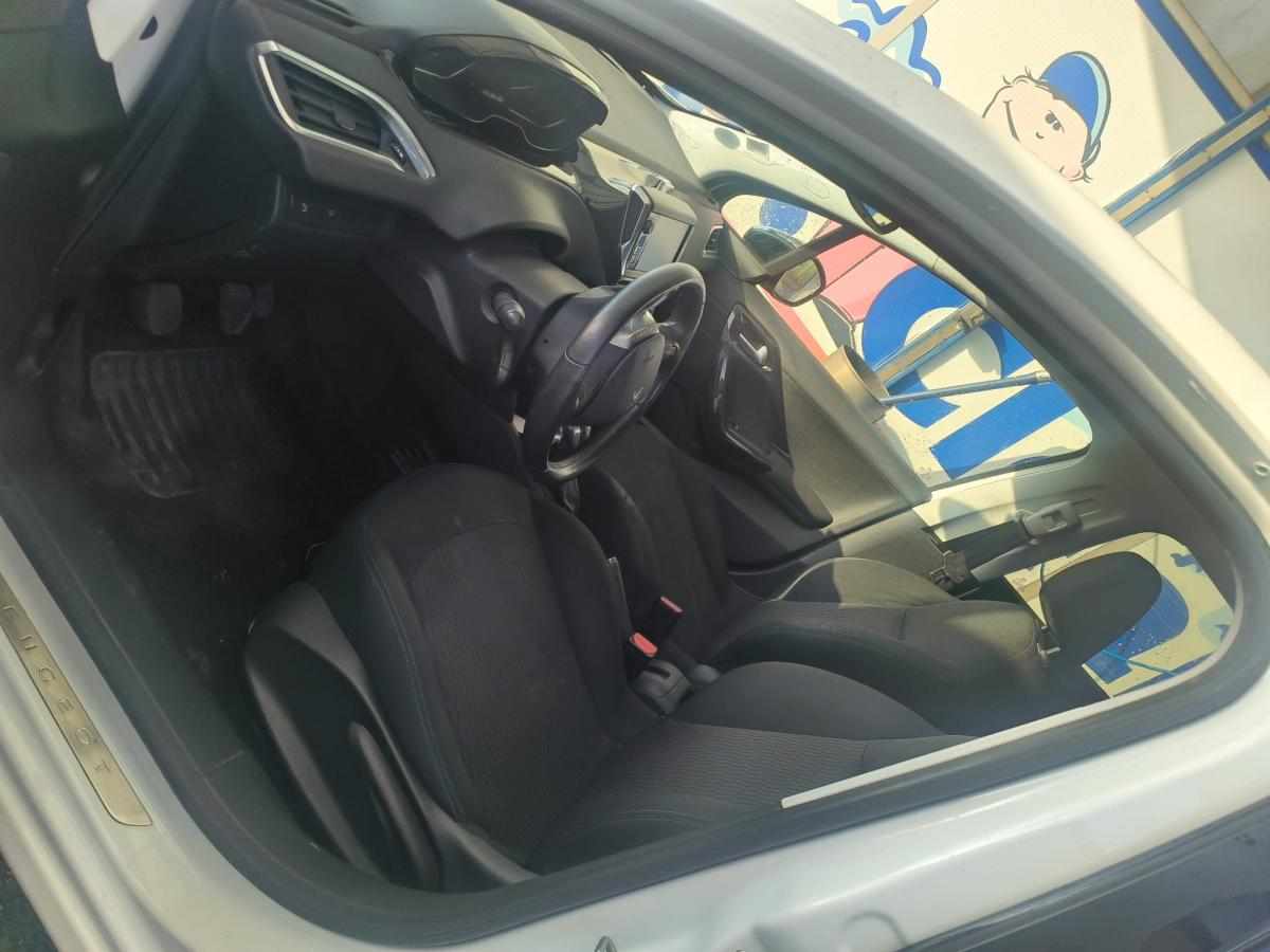 peugeot-208-1-2-puretech-2019-gasolina-1199cc