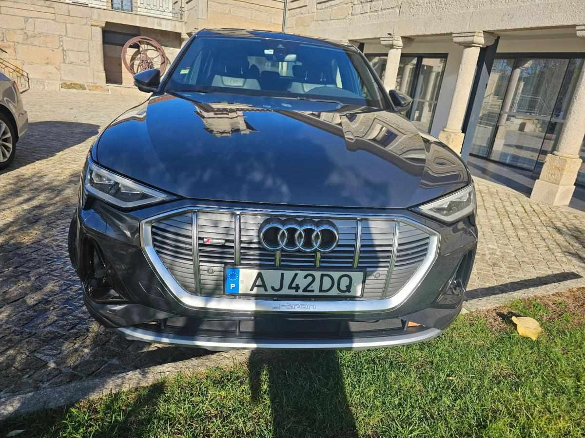 audi-e-tron-55-quattro-2021-eletrico
