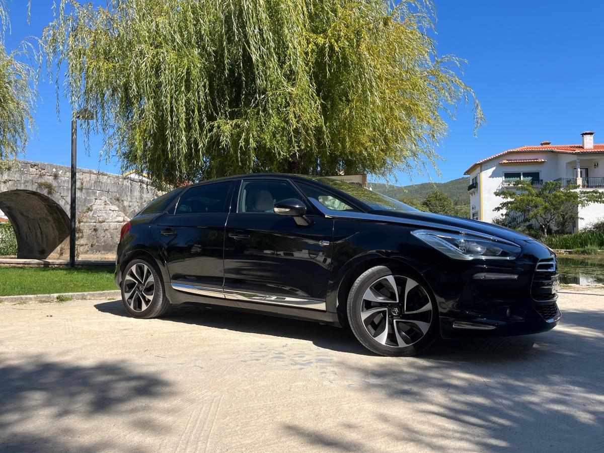 citroen-ds5-2-0-hybrid4-airdream-awd-2013-diesel-1997cc