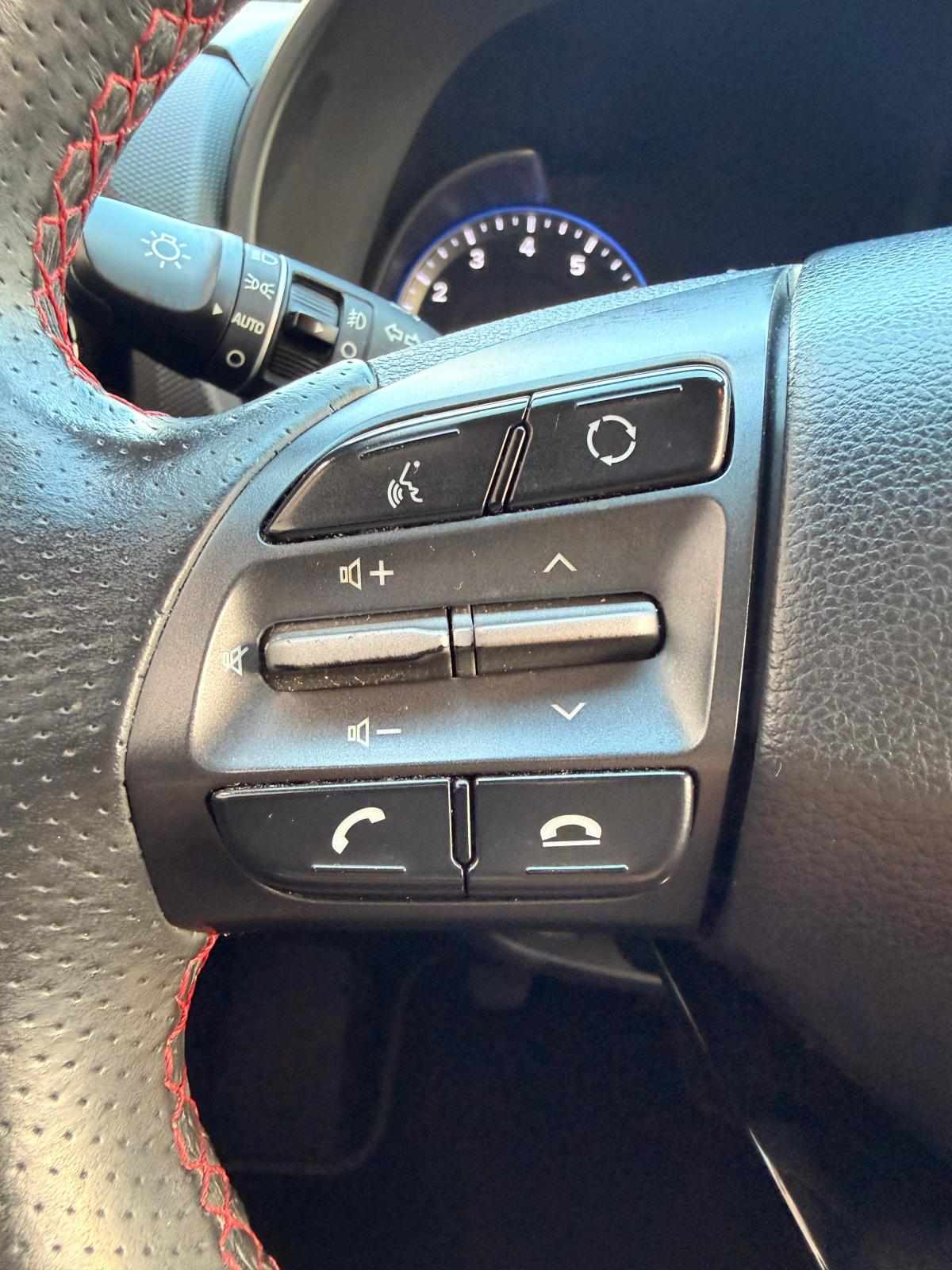 hyundai-kauai-1-0-t-gdi-blue-2019-gasolina-998cc