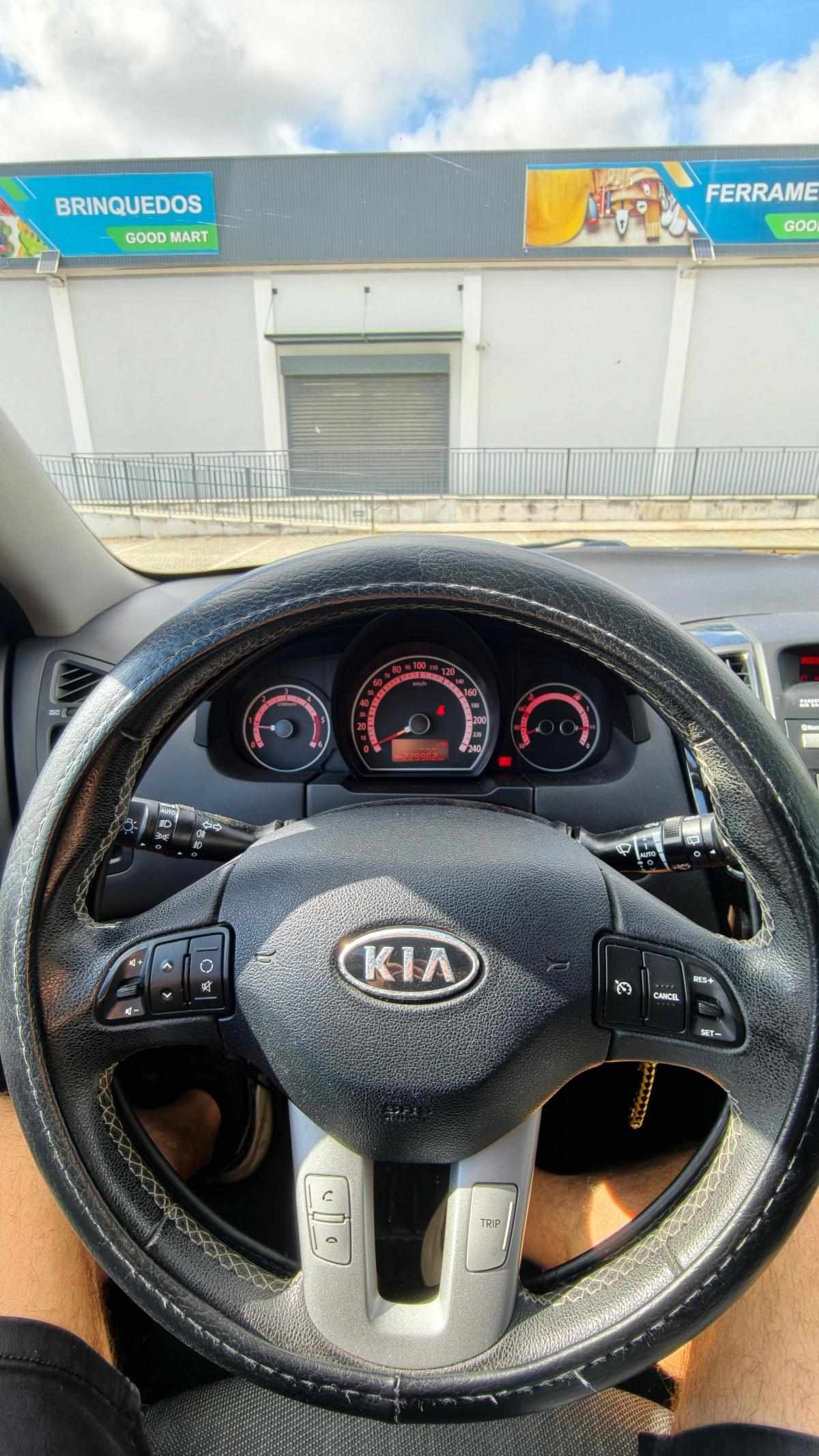 kia-ceed-1-6-crdi-2010-diesel-1582cc