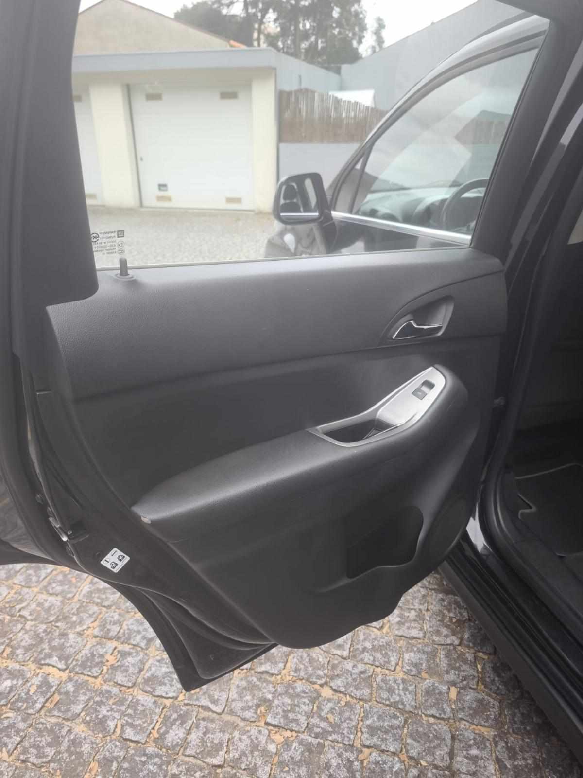chevrolet-orlando-2-0-td-vcdi-2011-diesel-1998cc