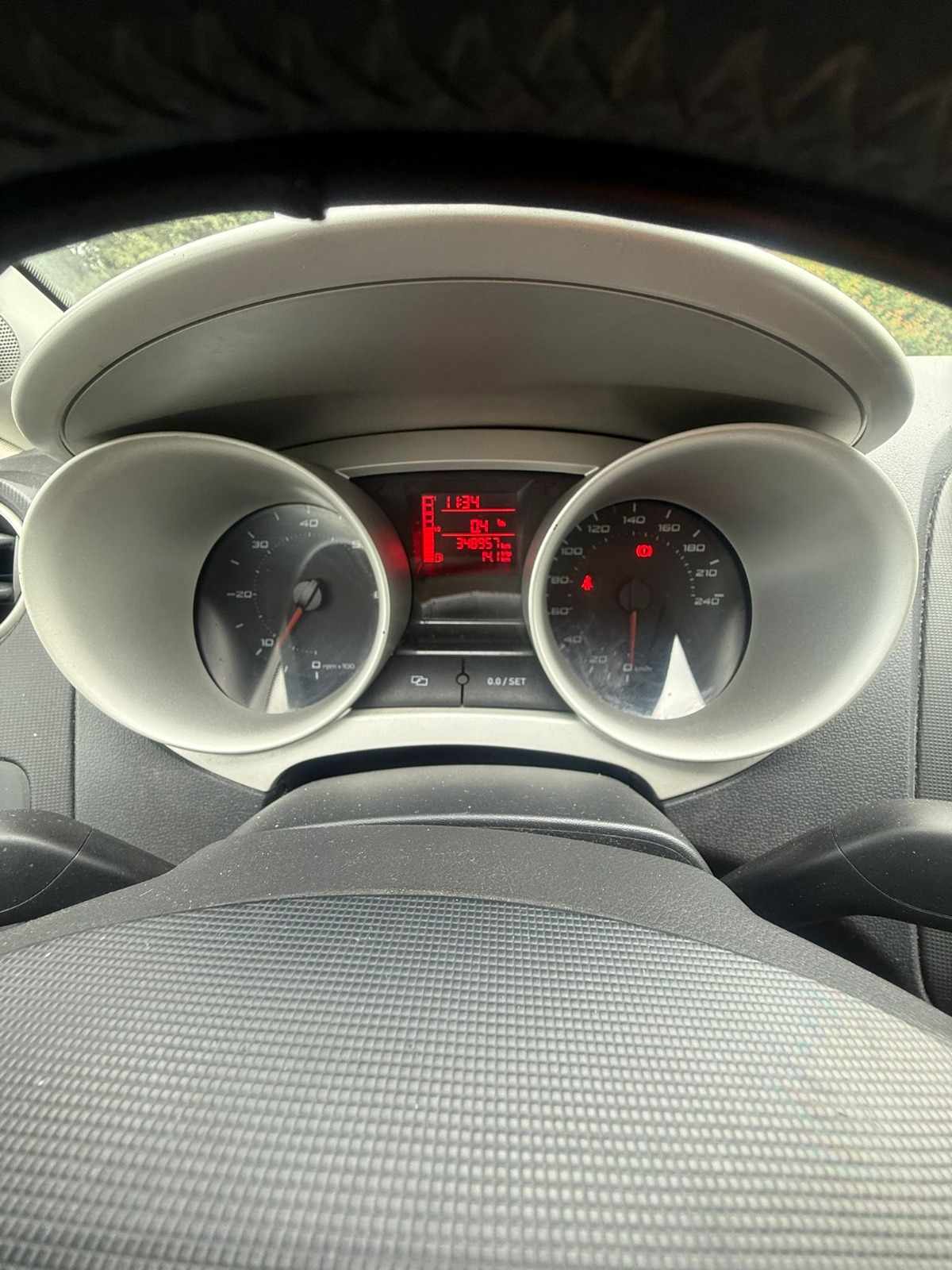 seat-ibiza-1-6-tdi-2010-diesel-1598cc